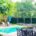lounge zwembad in tuinaanleg